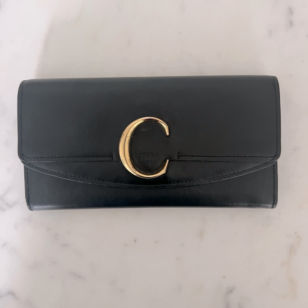Black CHLOÉ “C” calfskin wallet